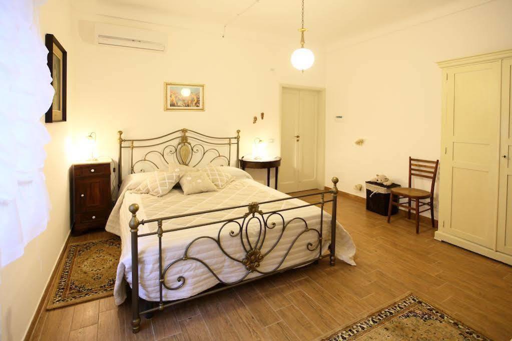 Casa Serrafiori Agriturismo Serrafiori מראה חיצוני תמונה
